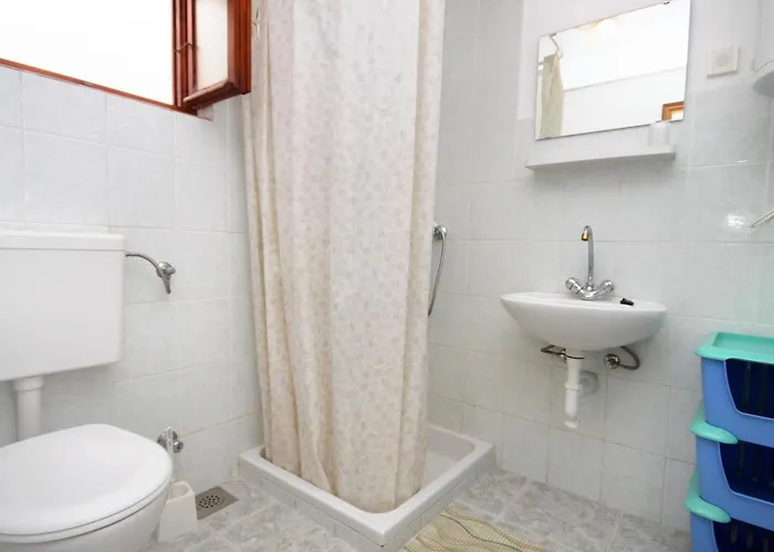 House With A Parking Space Sveti Jakov, Losinj - 7950 펜션