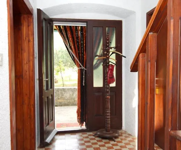 펜션 House With A Parking Space Sveti Jakov, Losinj - 7950