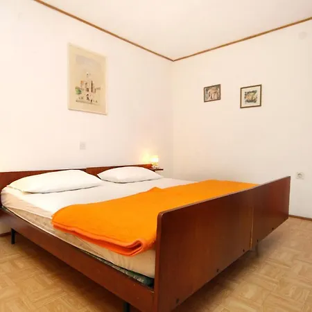 Holiday home House With A Parking Space Sveti Jakov, Losinj - 7950